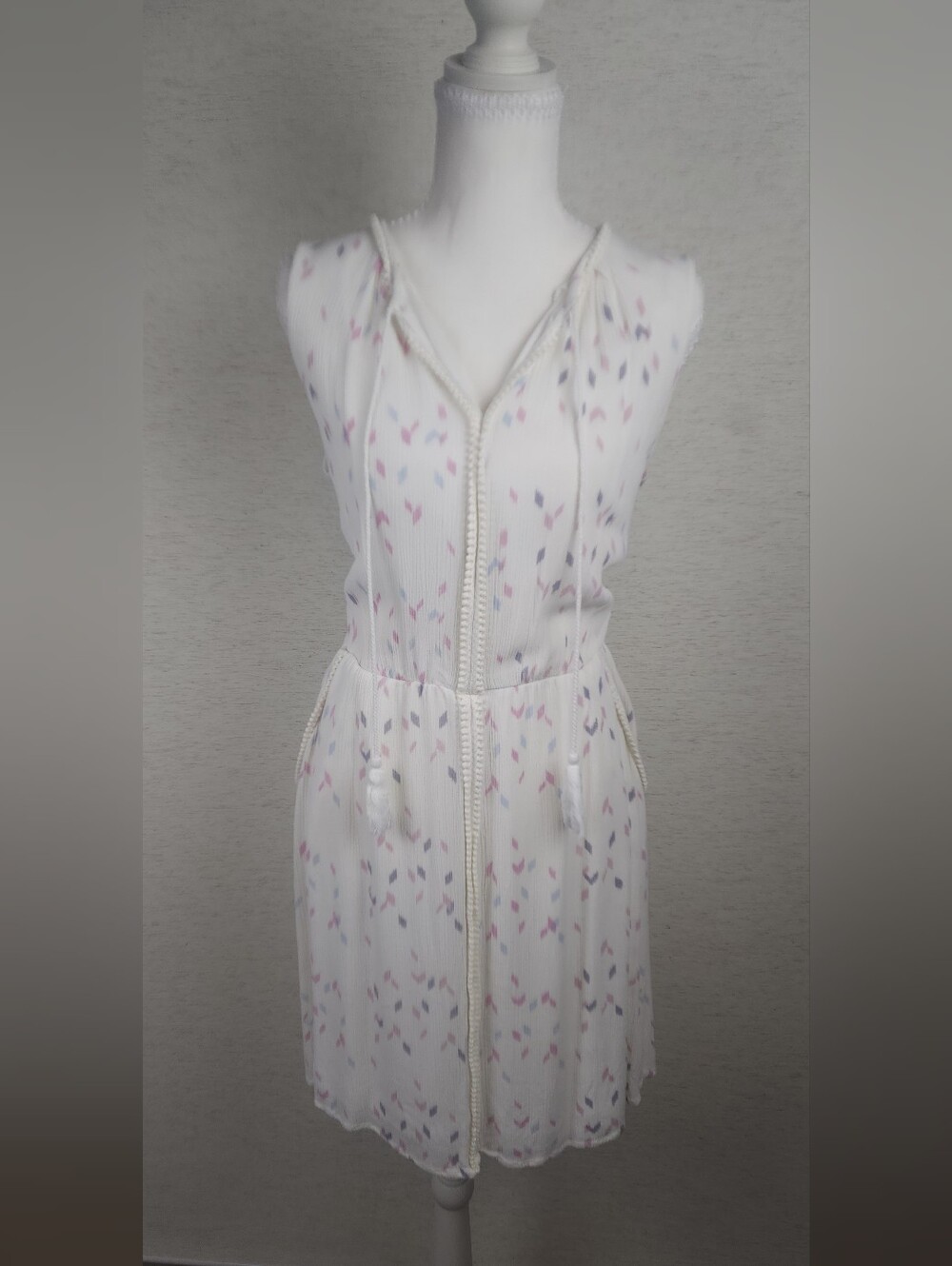 Sleeveless Cream Mini Dress with Pink & Gray Geometric Design